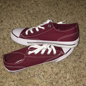 NWOT Air Walk Sneakers🔥🔥